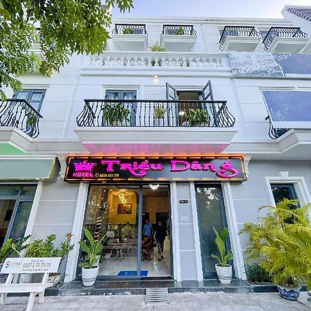 Hotel Khach San Trieu Dang Tuy Hòa Zewnętrze zdjęcie