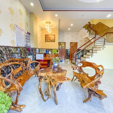 Hotel Khach San Trieu Dang Tuy Hòa Zewnętrze zdjęcie