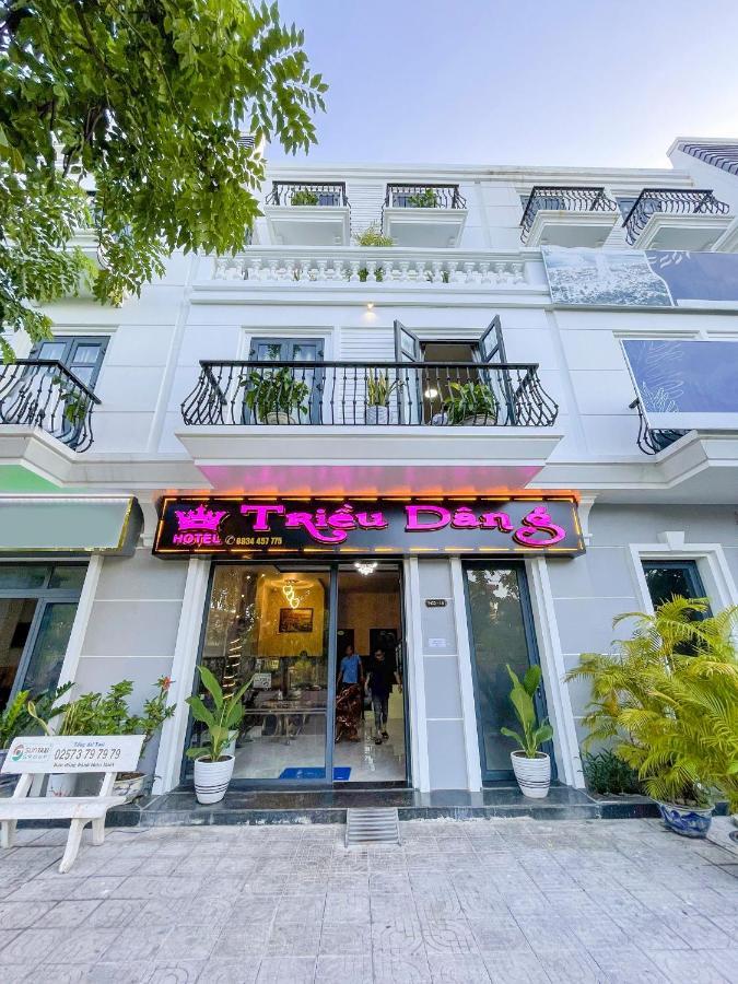 Hotel Khach San Trieu Dang Tuy Hòa Zewnętrze zdjęcie