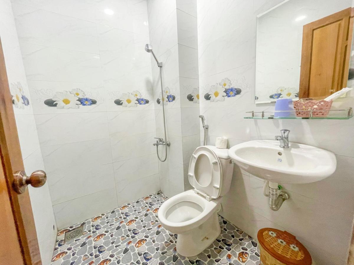 Hotel Khach San Trieu Dang Tuy Hòa Zewnętrze zdjęcie