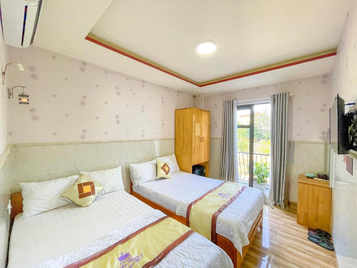Hotel Khach San Trieu Dang Tuy Hòa Zewnętrze zdjęcie